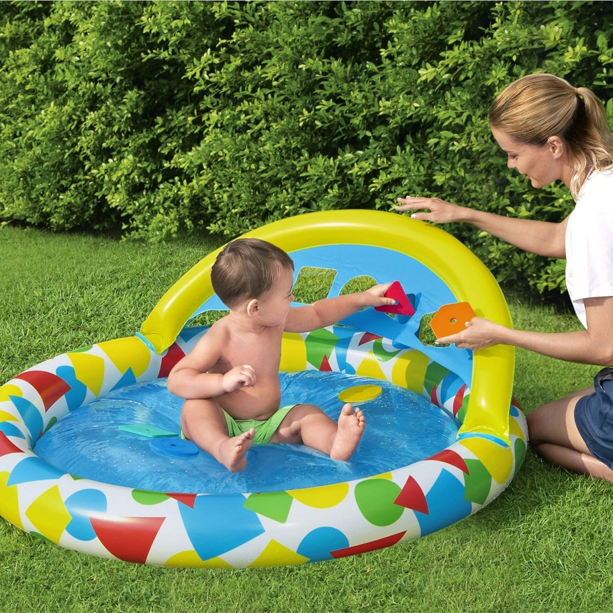 Надувной детский бассейн 120x117x46см Bestway 52378 (120 x 117 x 46см) , в комплекте 5 игрушек Надувной детский бассейн 120x117x46см Bestway 52378 (120 x 117 x 46см) , в комплекте 5 игрушек