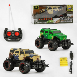 Джип на радиоуправлении TK Group (TK 5066-88) хаки – 4 аккумуляторные батарейки. перезаряжаемые (прилагаемые); -  представлен кабель для зарядки батареек.